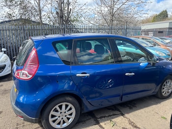 Used Renault Scenic 2010 for sale - 78210932: Photo