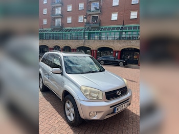 2005 (05) - 2.0 XT-R 5dr Auto
