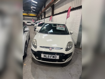 Used Fiat Punto Evo 2011 for sale - 76467959: Photo