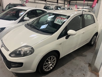 Used Fiat Punto Evo 2011 for sale - 76467959: Photo