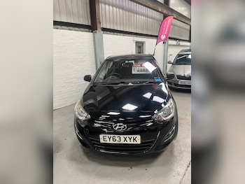 Used Hyundai i20 2013 for sale - 75862290: Photo