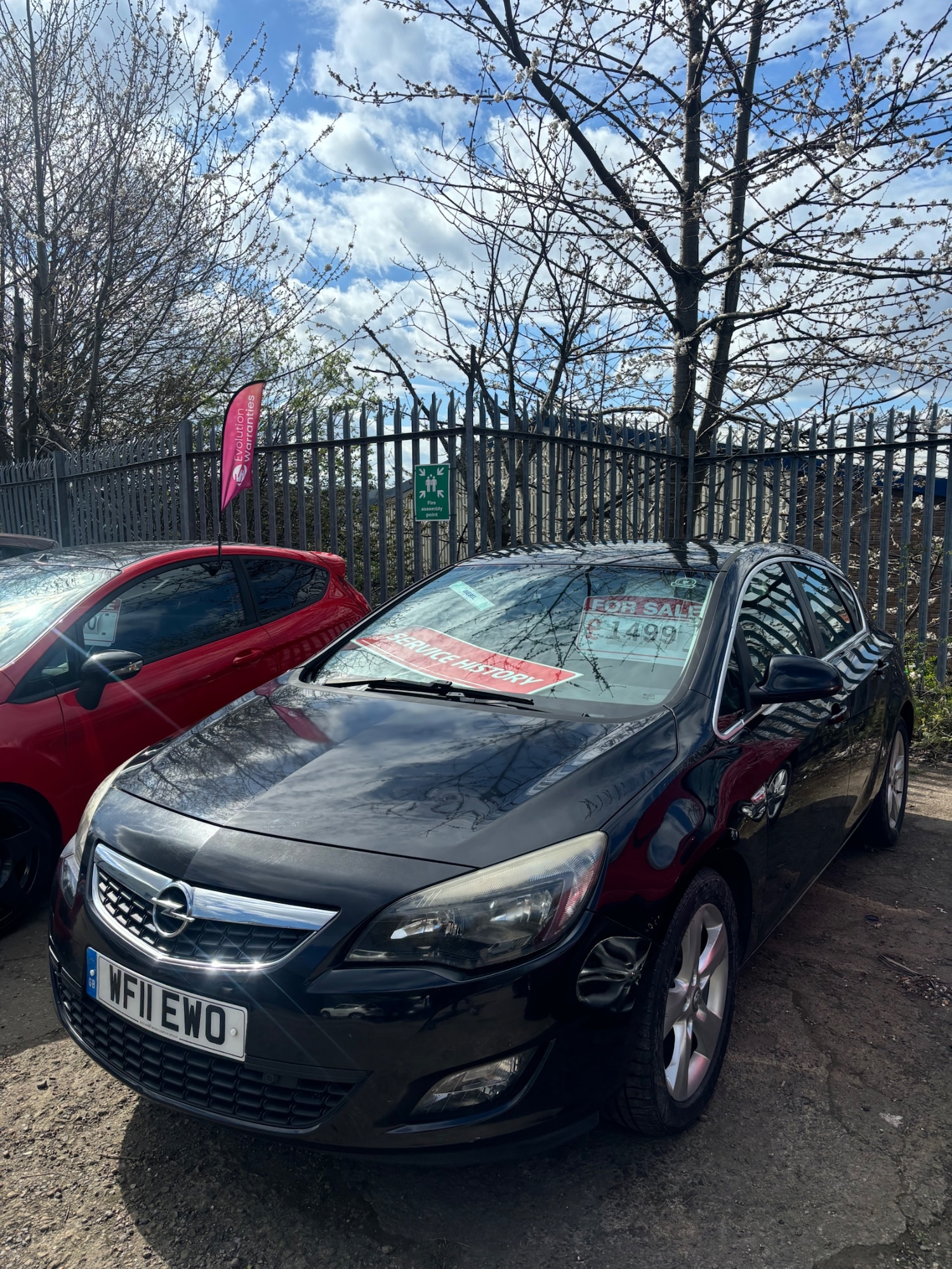 Used Vauxhall Astra 2011 for sale - 78144294: Photo 2