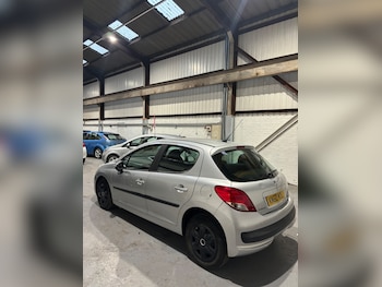 Used Peugeot 207 2010 for sale - 77735907: Photo