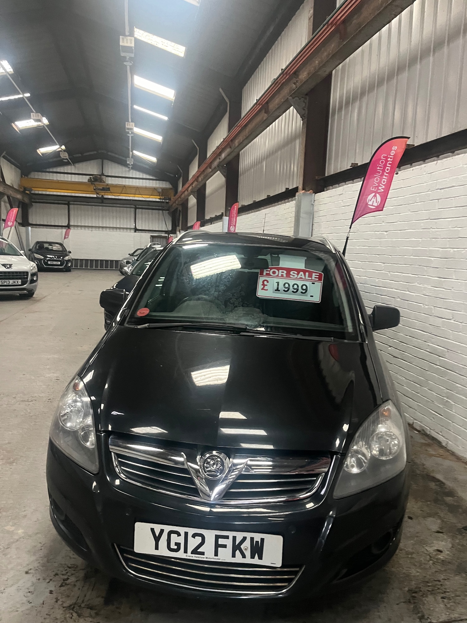 Used Vauxhall Zafira 2012 for sale - 77113345: Photo 2