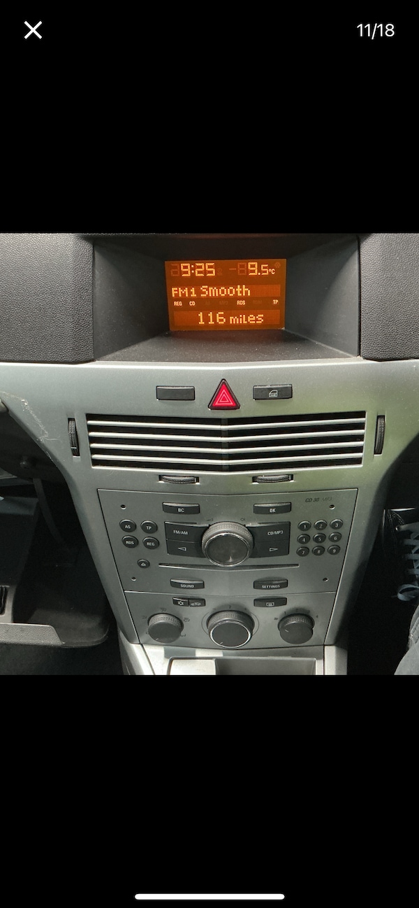 Used Vauxhall Astra 2010 for sale - 76273171: Photo 5