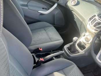 Used Ford Fiesta 2010 for sale - 72982100: Photo