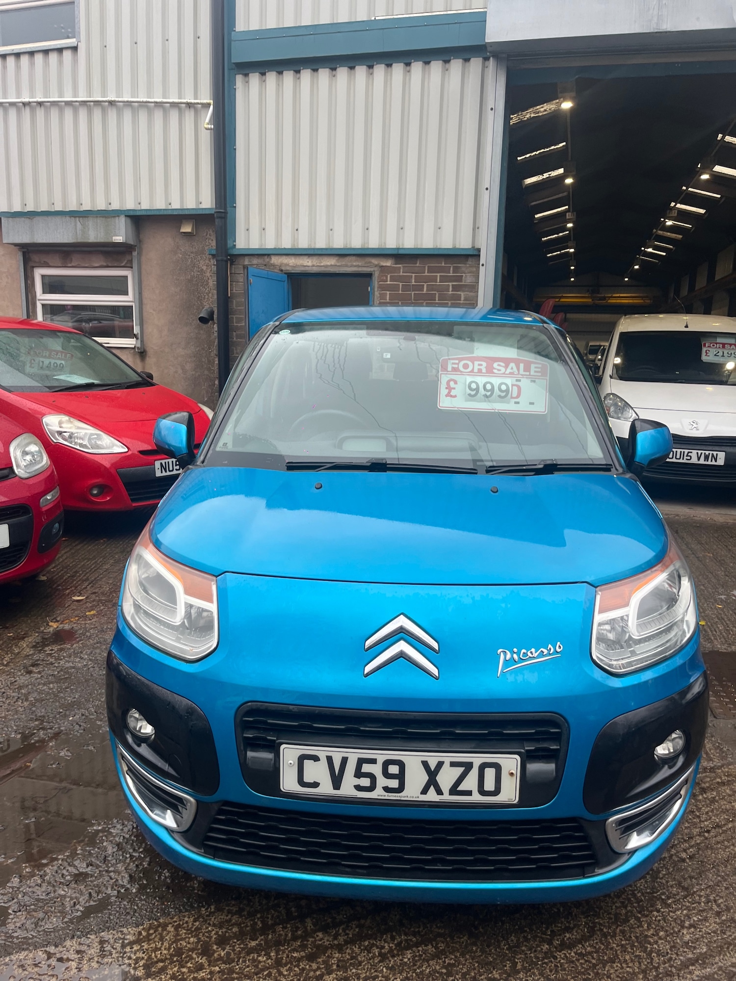 Used Citroen C3 Picasso 2009 for sale - 76542811: Photo 2