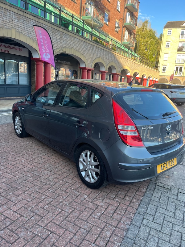 Used Hyundai i30 2009 for sale - 76231961: Photo 3