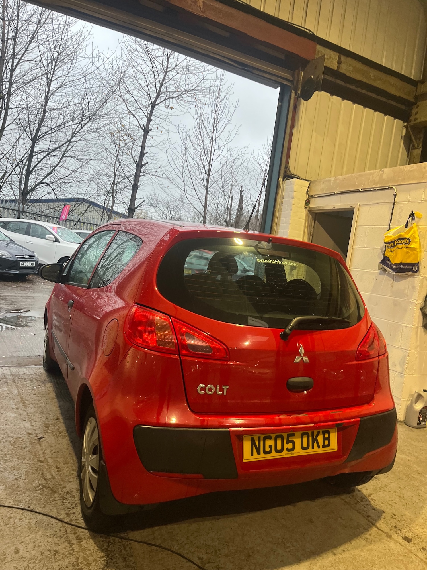 Used Mitsubishi Colt 2005 for sale - 76877400: Photo 2