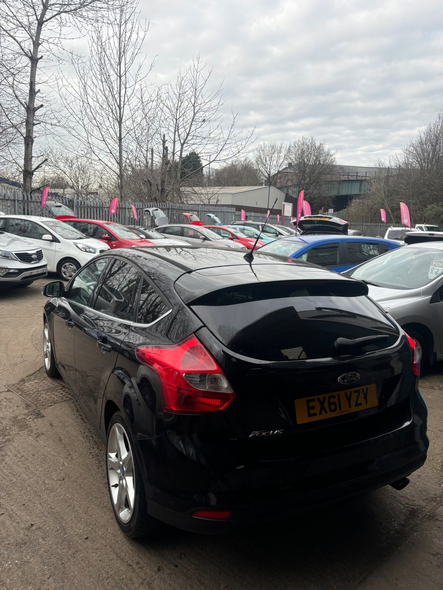 Used Ford Focus 2011 for sale - 77950836: Photo 4