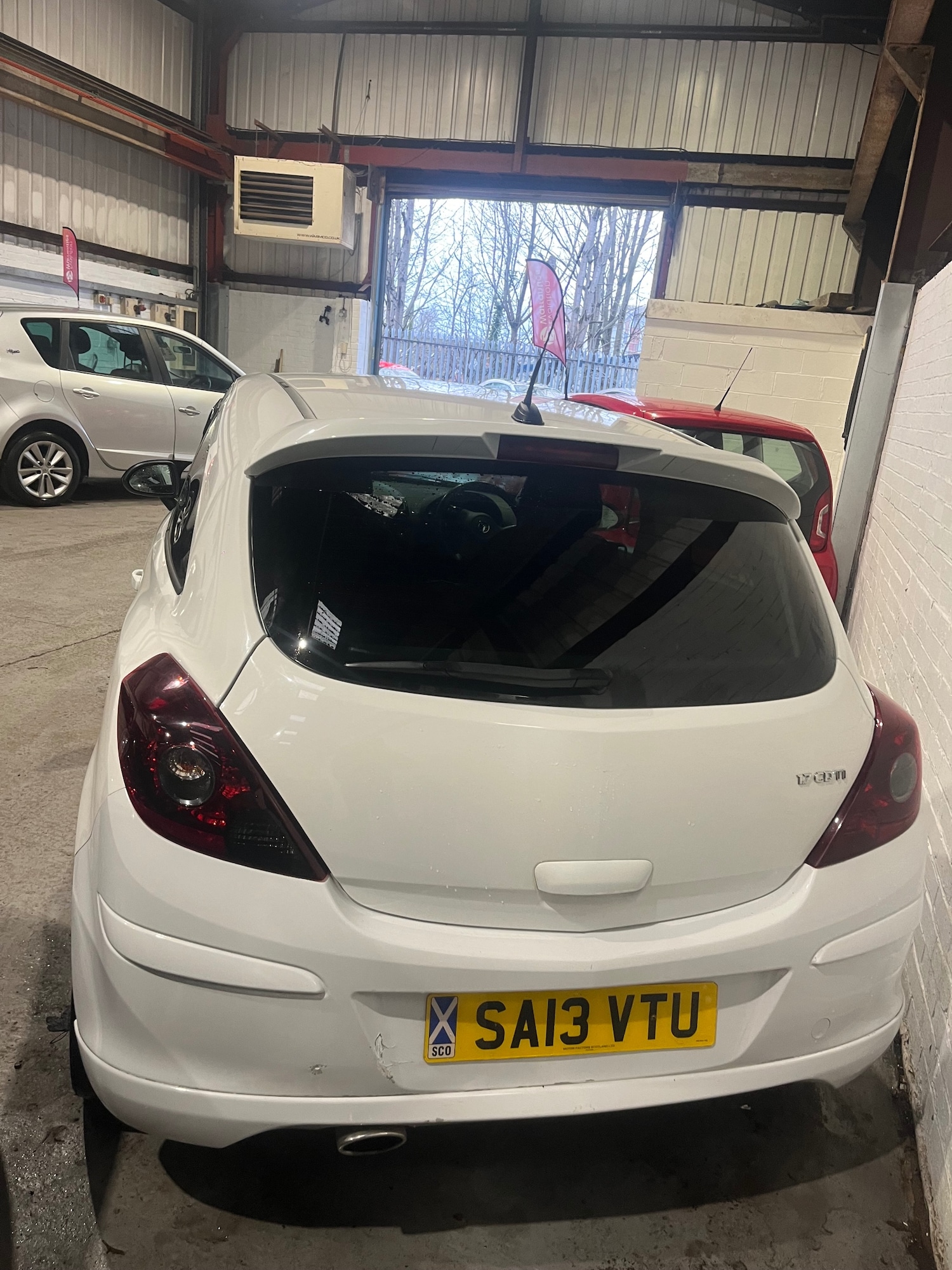 Used Vauxhall Corsa 2013 for sale - 77312251: Photo 4