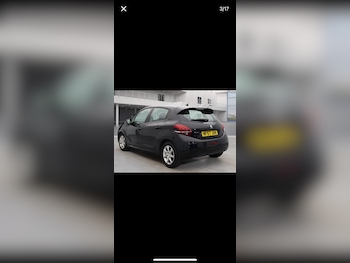 Used Peugeot 208 2017 for sale - 76882842: Photo