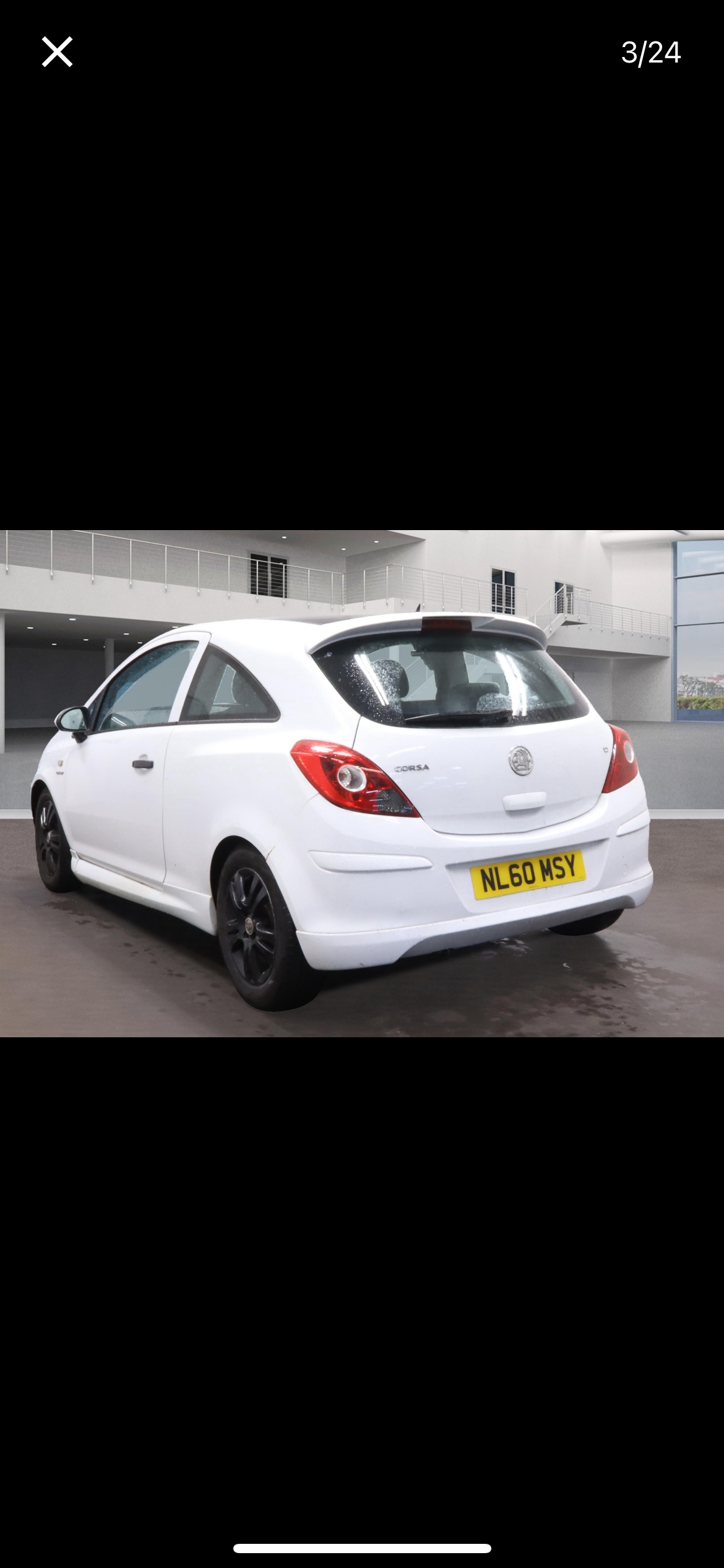 Used Vauxhall Corsa 2011 for sale - 76347275: Photo 2