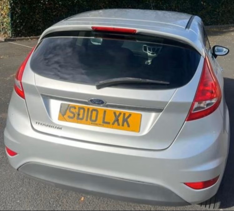 Used Ford Fiesta 2010 for sale - 76968305: Photo 6