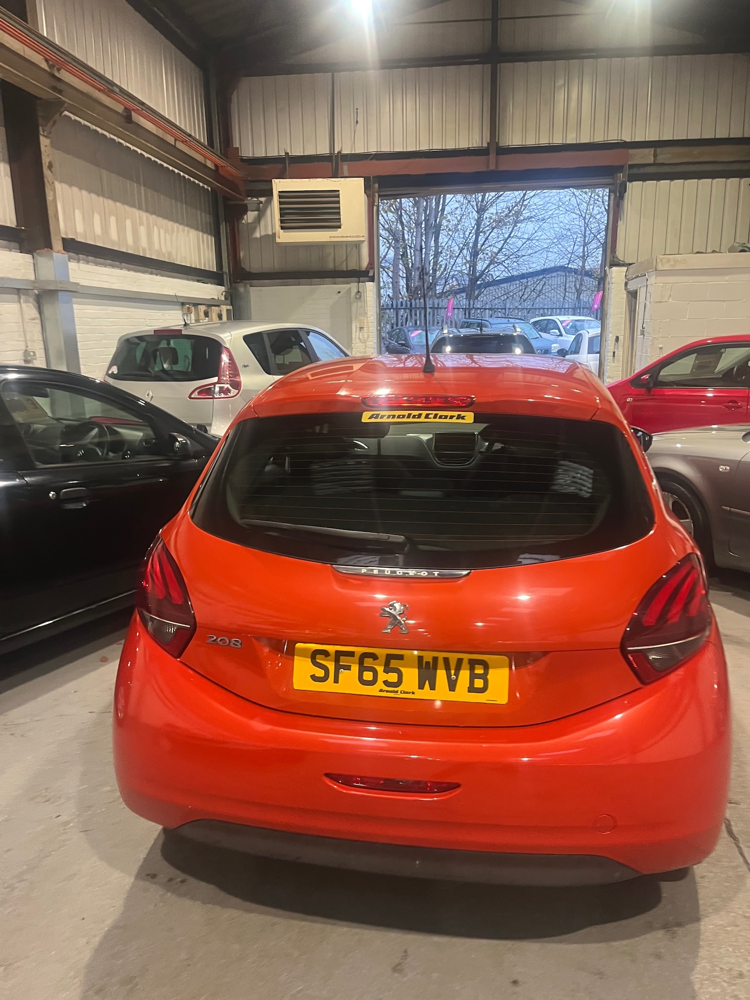 Used Peugeot 208 2015 for sale - 76709664: Photo 3