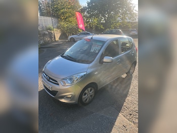 Used Hyundai i10 2013 for sale - 76254850: Photo 2