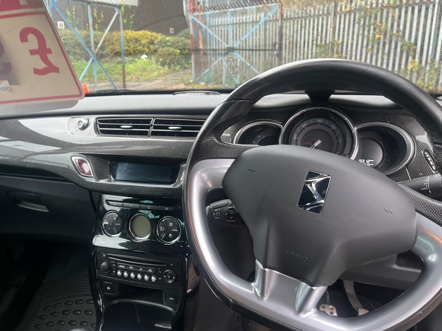 Used Citroen DS3 2014 for sale - 76738391: Photo 9