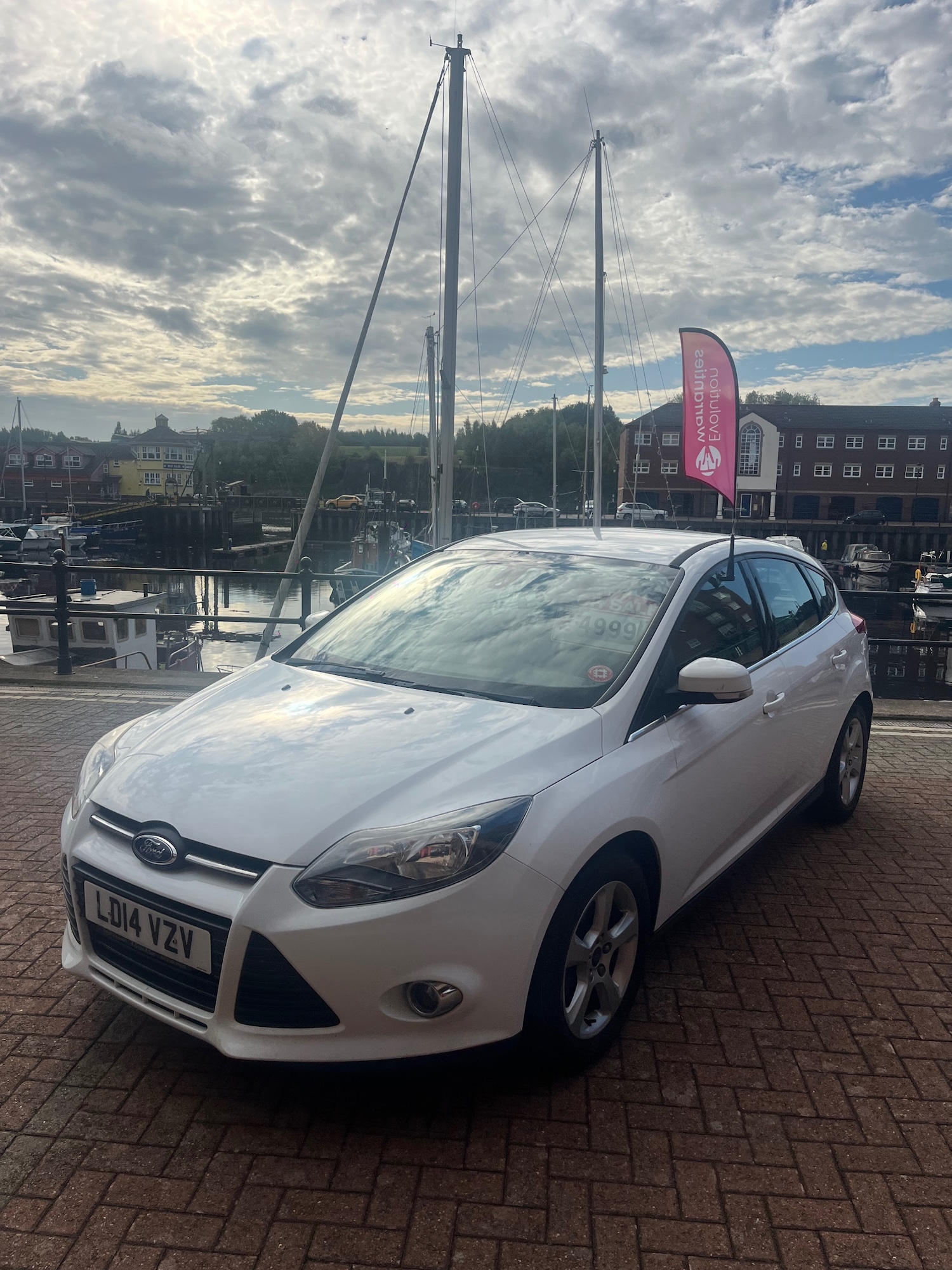 Used Ford Focus 2014 for sale - 76114400: Photo 3