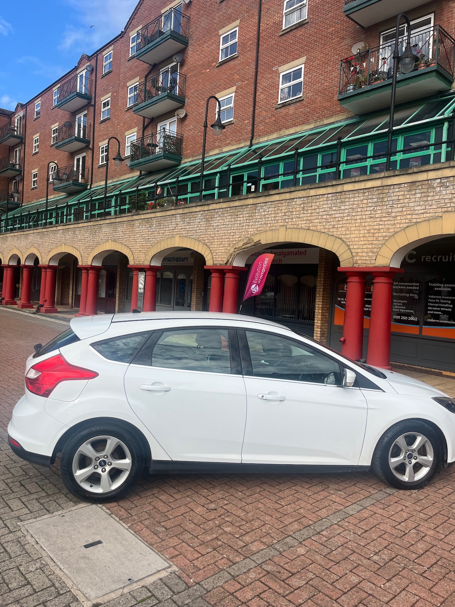 Used Ford Focus 2014 for sale - 76114400: Photo 7