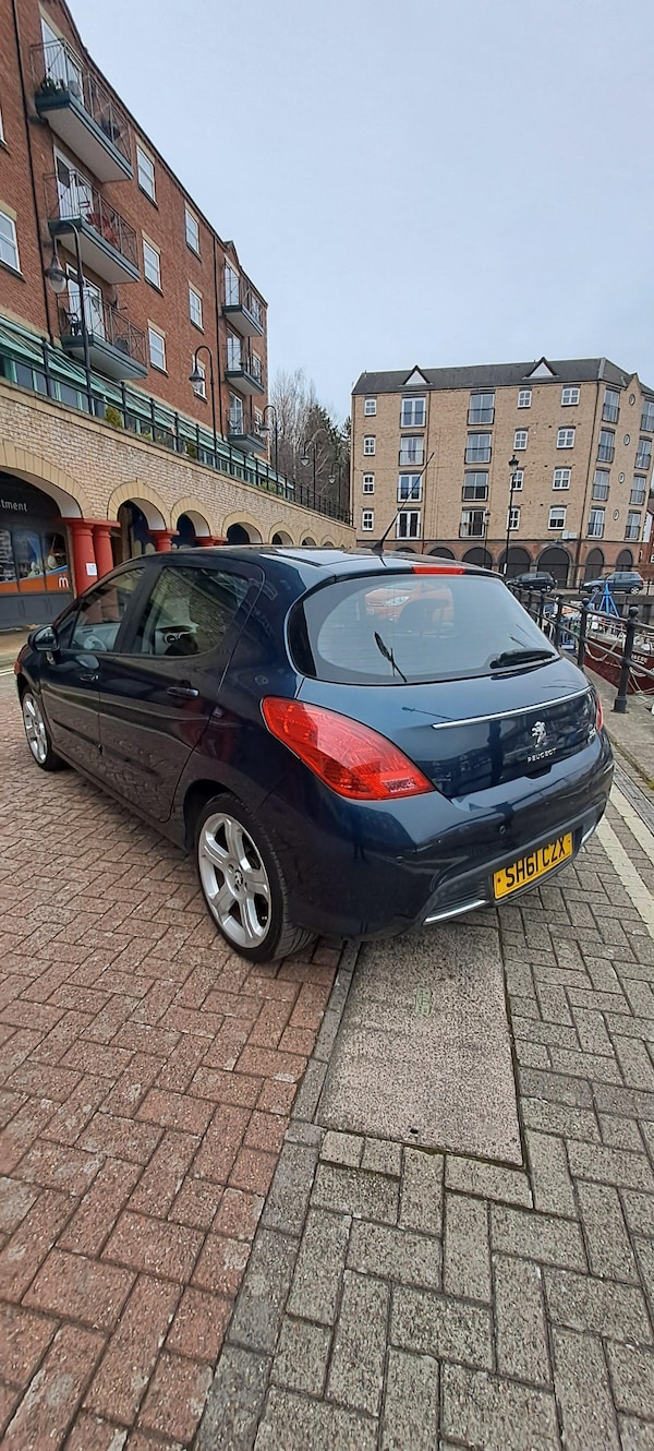 Used Peugeot 308 2011 for sale - 73734766: Photo 2