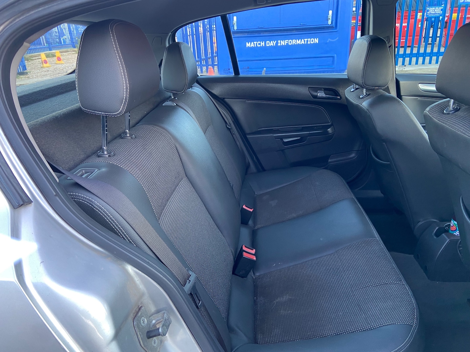 Used Vauxhall Astra 2009 for sale - 76635053: Photo 12