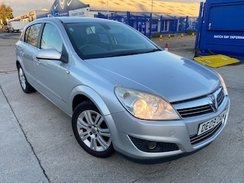 Vauxhall - Astra