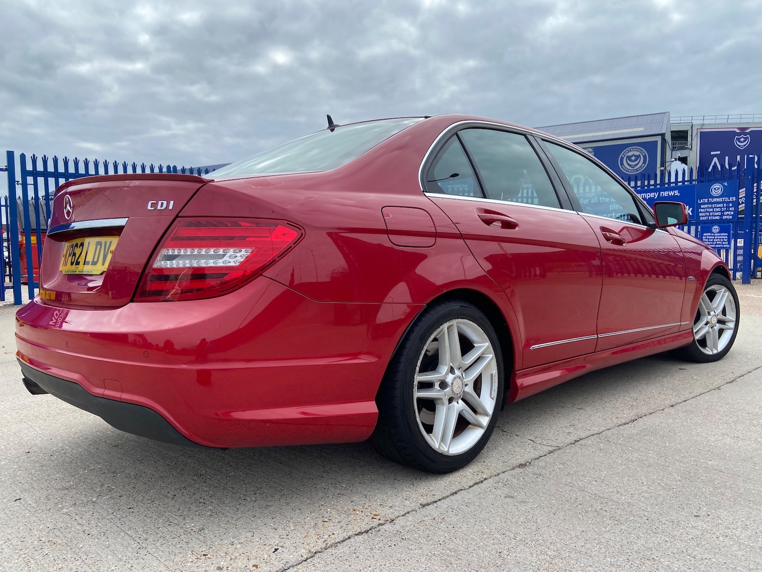 Used Mercedes-Benz C Class 2012 for sale - 76402629: Photo 2