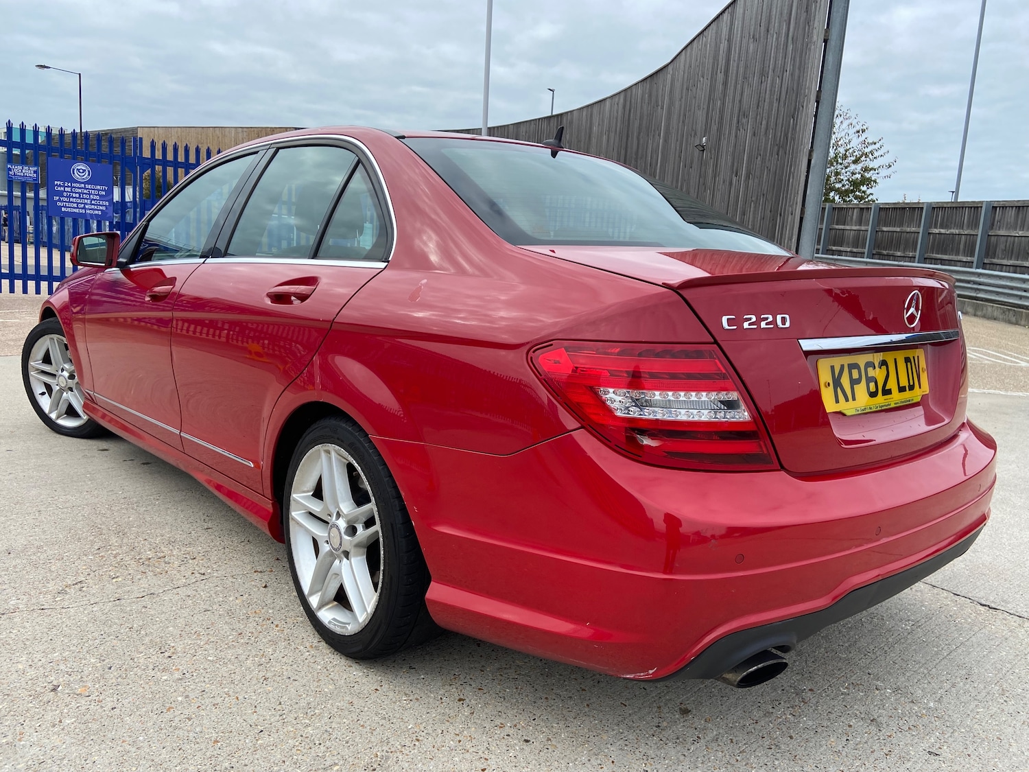 Used Mercedes-Benz C Class 2012 for sale - 76402629: Photo 3