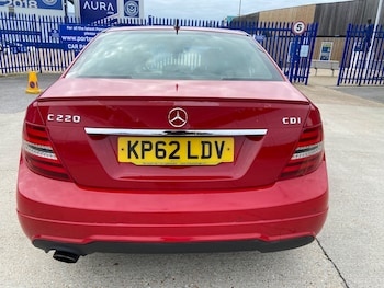 Used Mercedes-Benz C Class 2012 for sale - 76402629: Photo