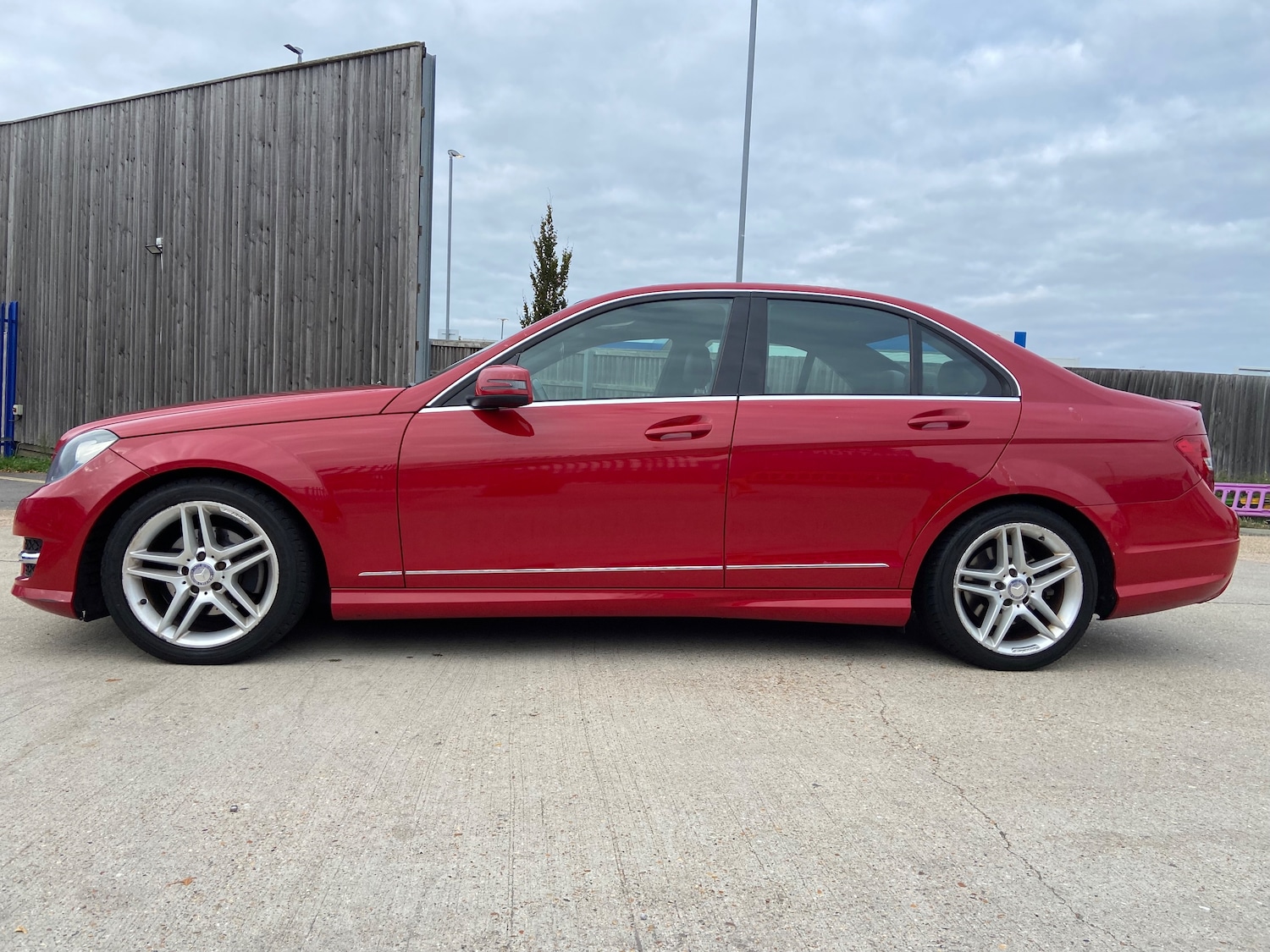 Used Mercedes-Benz C Class 2012 for sale - 76402629: Photo 5