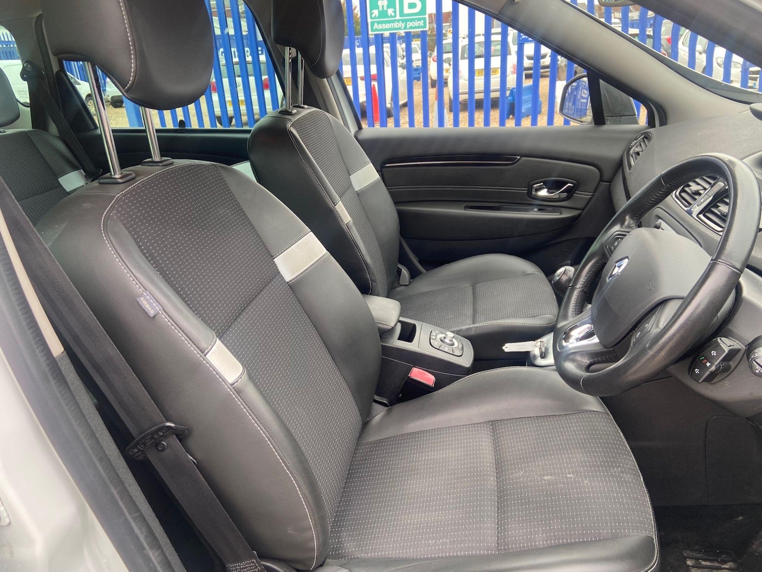 Used Renault Scenic 2015 for sale - 76429540: Photo 10