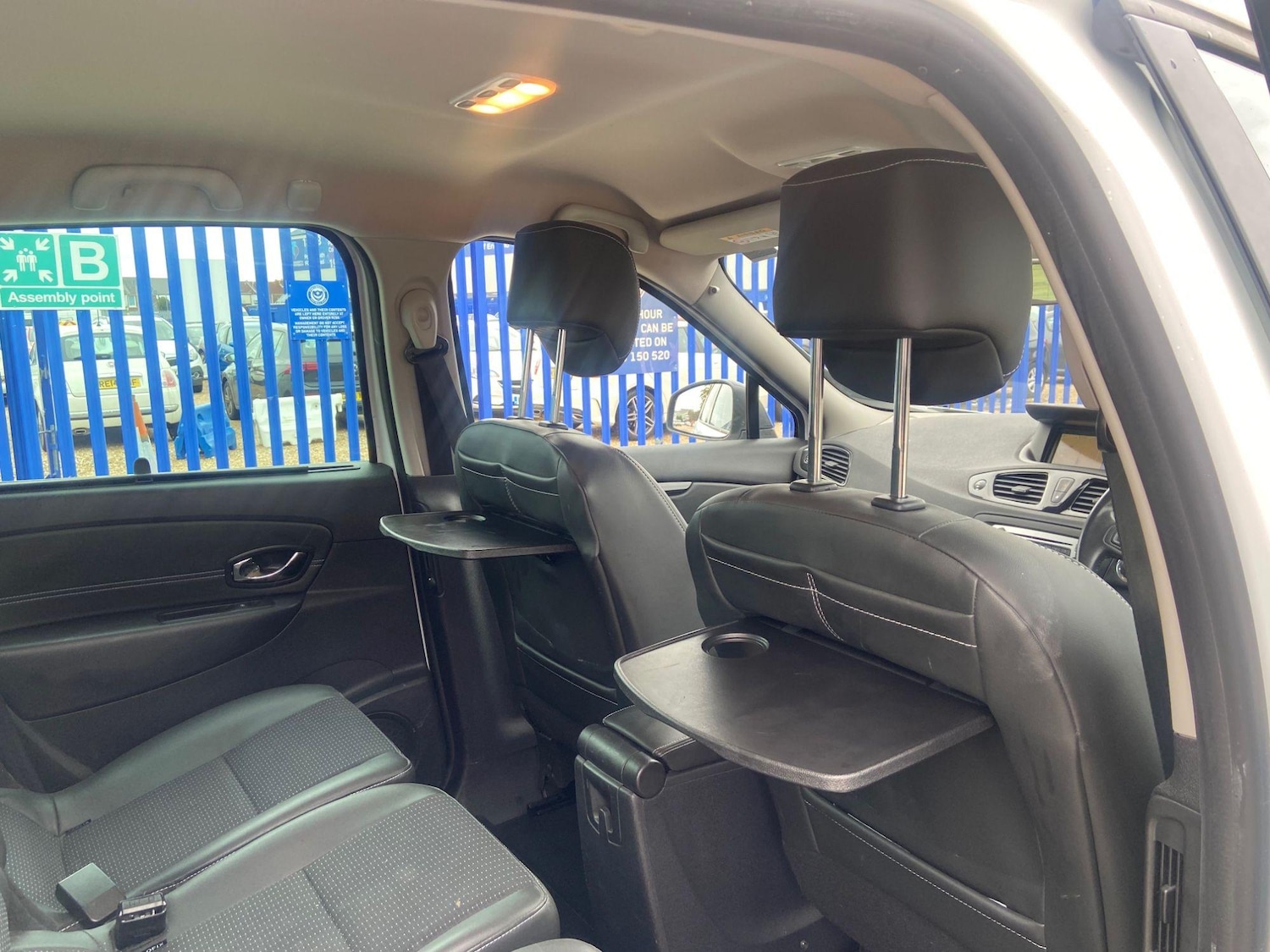 Used Renault Scenic 2015 for sale - 76429540: Photo 11