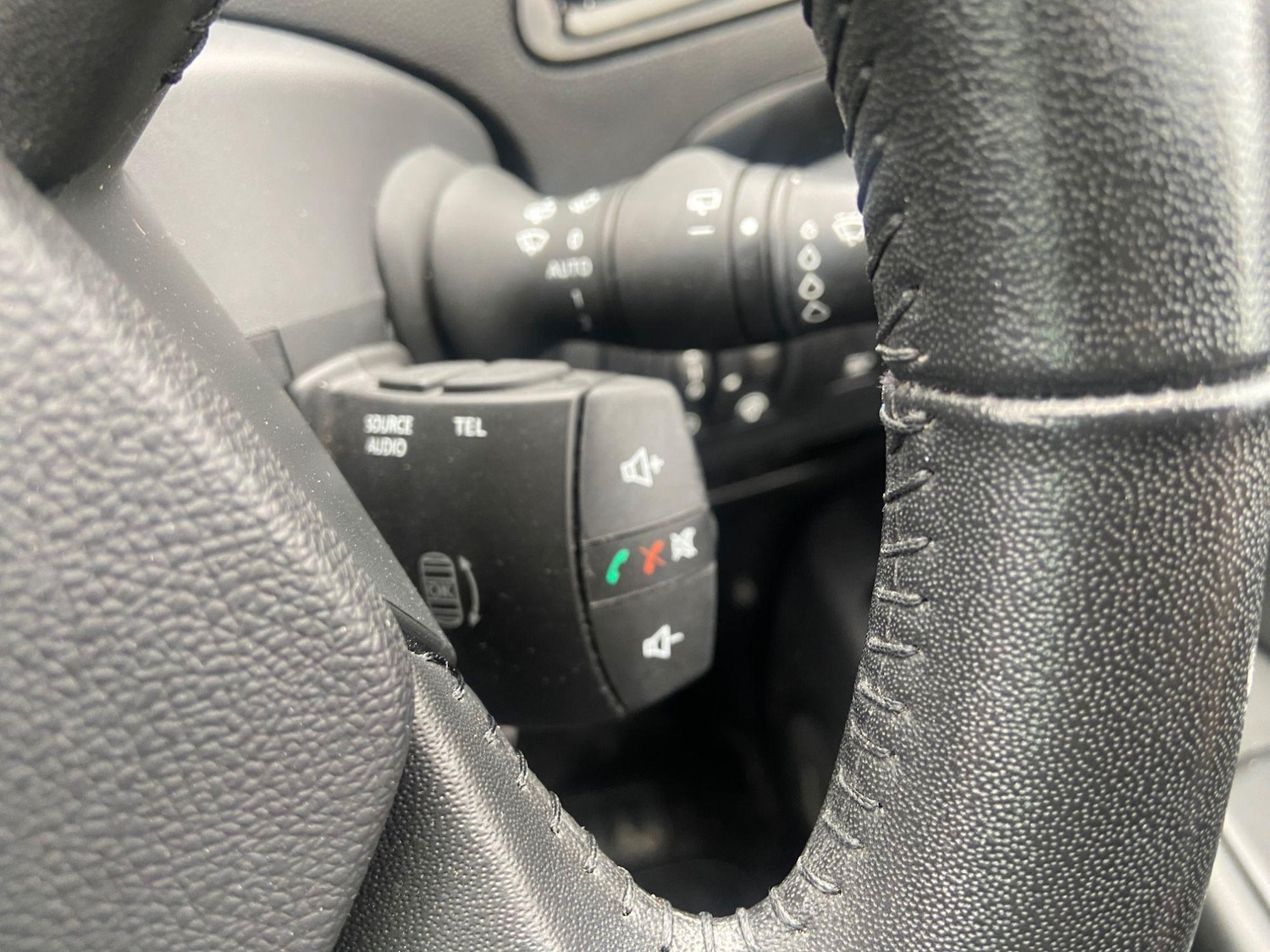 Used Renault Scenic 2015 for sale - 76429540: Photo 15