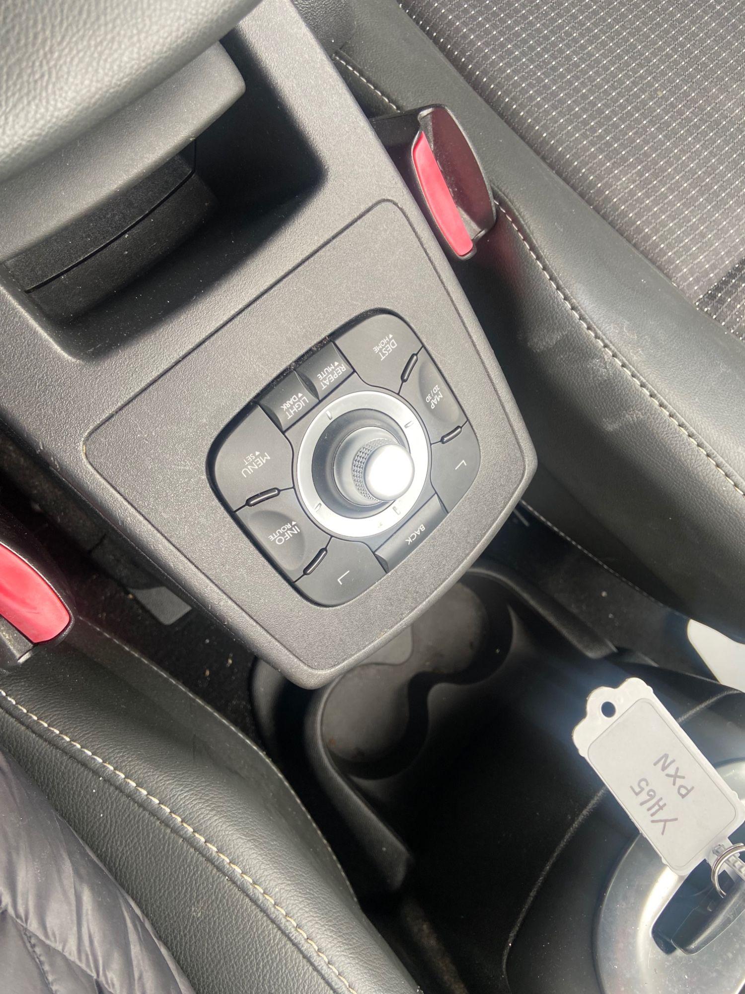 Used Renault Scenic 2015 for sale - 76429540: Photo 16