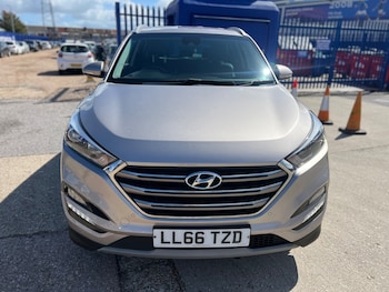 Used Hyundai TUCSON 2016 for sale - 76402603: Photo