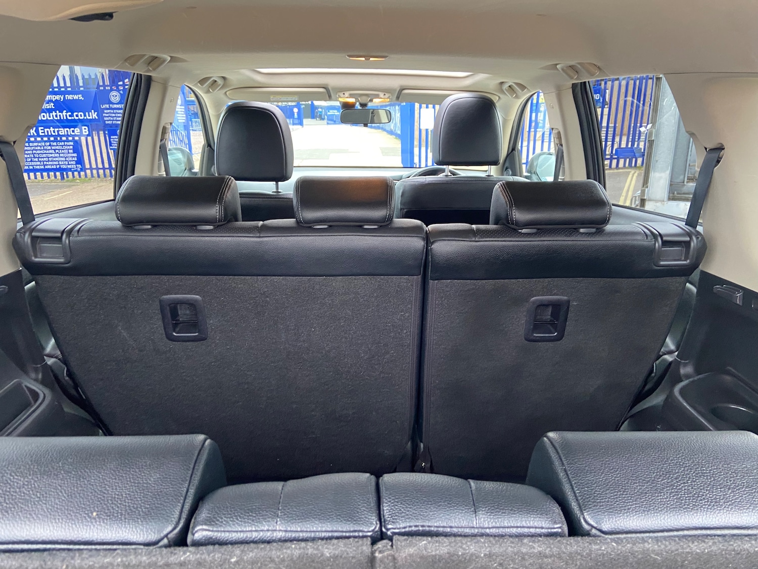 Used Mitsubishi Outlander 2015 for sale - 76402617: Photo 15