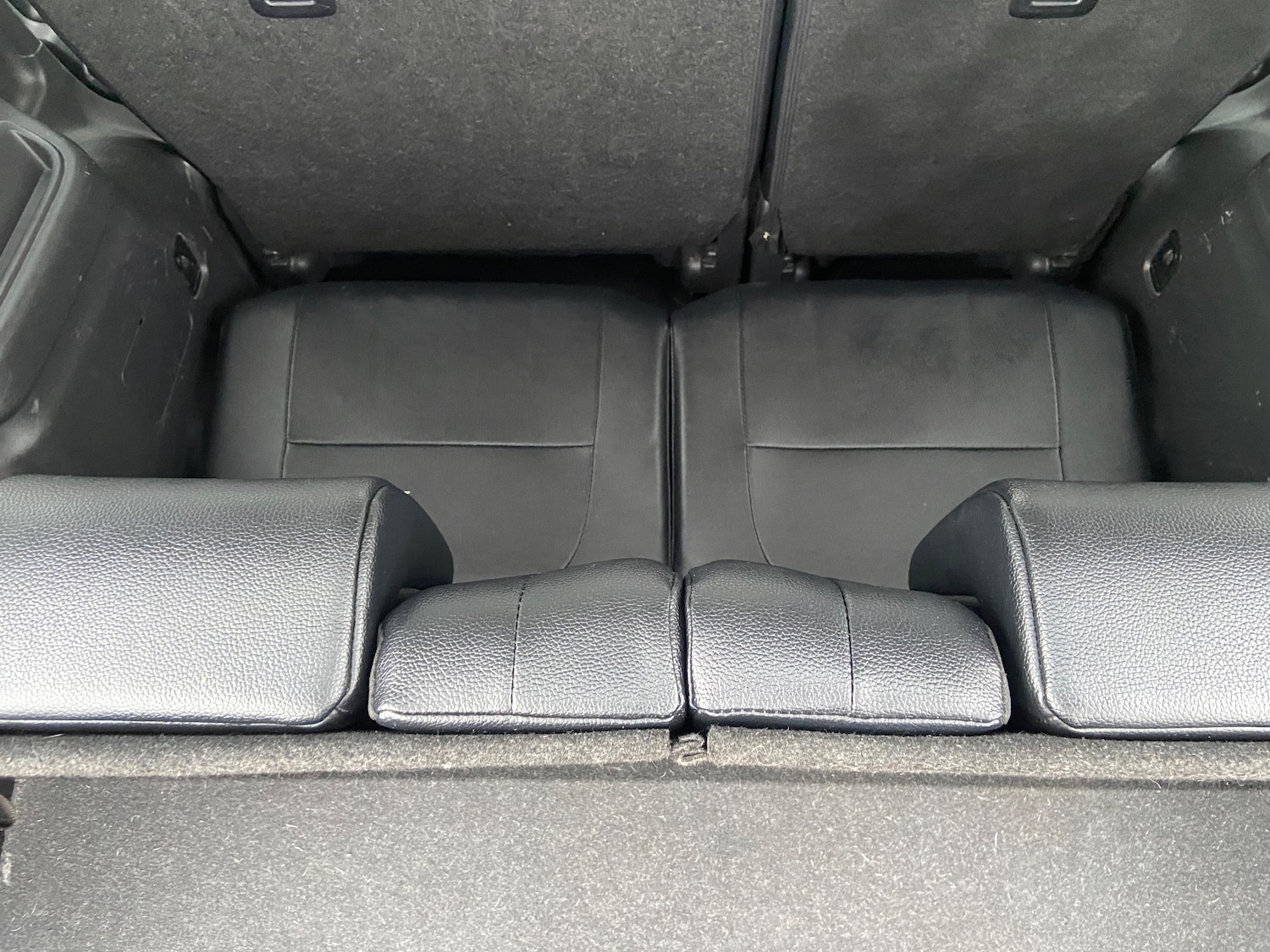 Used Mitsubishi Outlander 2015 for sale - 76402617: Photo 17