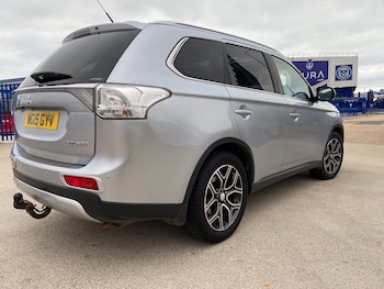 Used Mitsubishi Outlander 2015 for sale - 76402617: Photo