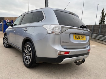 Used Mitsubishi Outlander 2015 for sale - 76402617: Photo