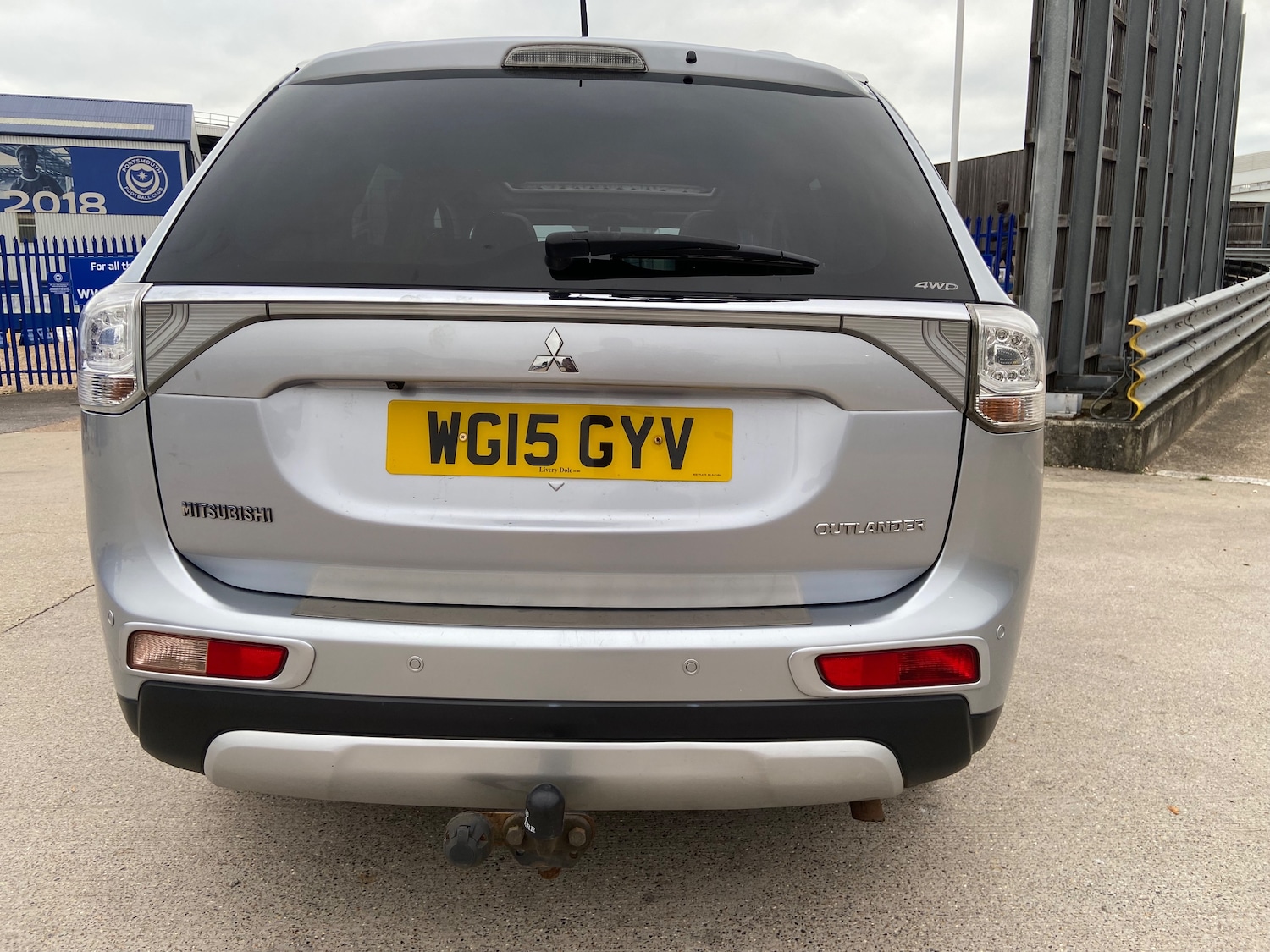 Used Mitsubishi Outlander 2015 for sale - 76402617: Photo 4