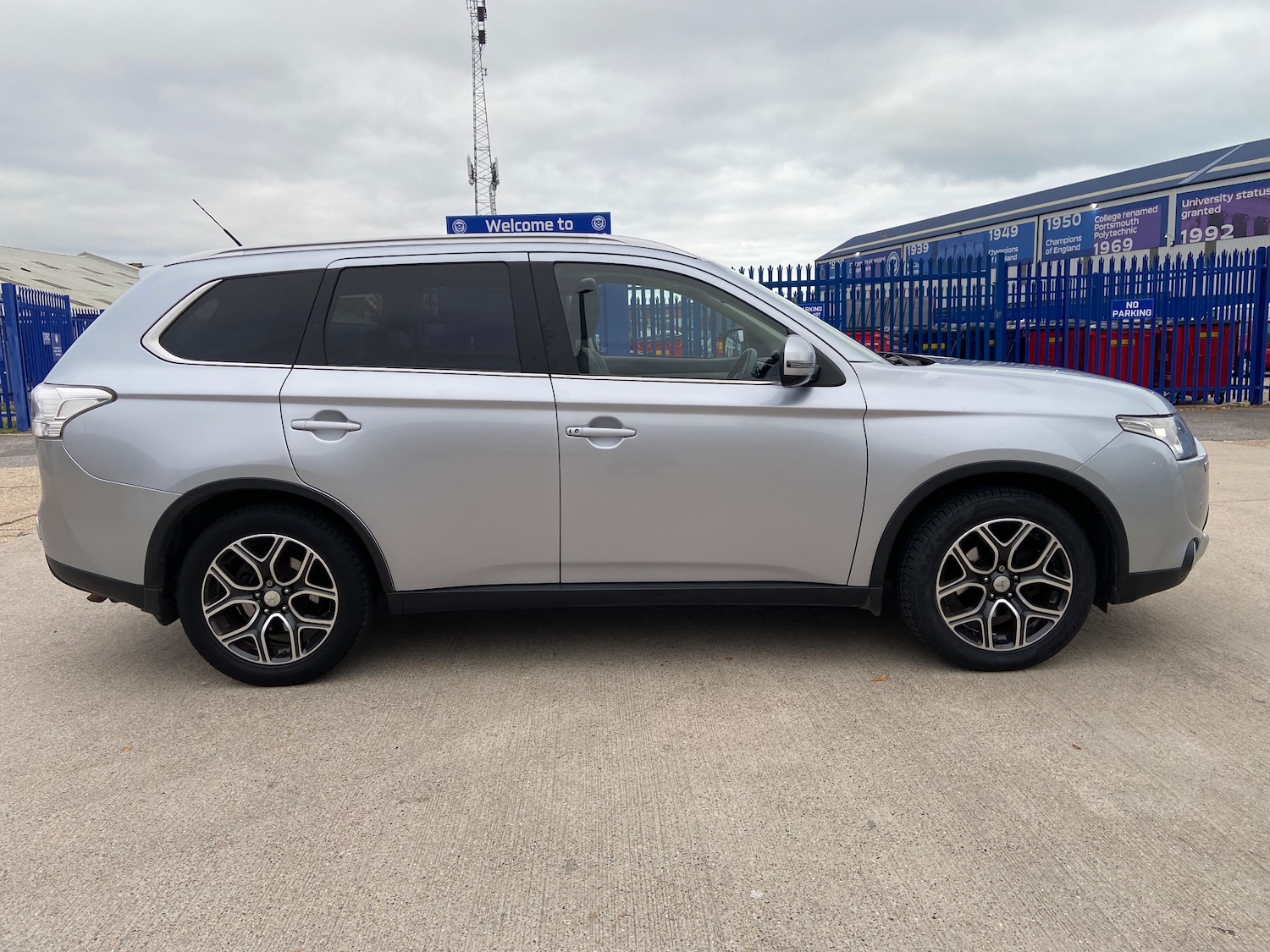Used Mitsubishi Outlander 2015 for sale - 76402617: Photo 6
