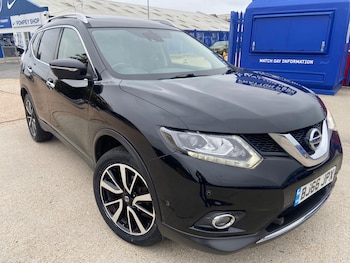 Used Nissan X-Trail 2016 for sale - 76402612: Photo
