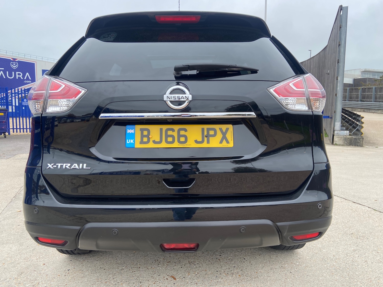 Used Nissan X-Trail 2016 for sale - 76402612: Photo 2