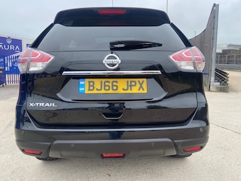 Used Nissan X-Trail 2016 for sale - 76402612: Photo