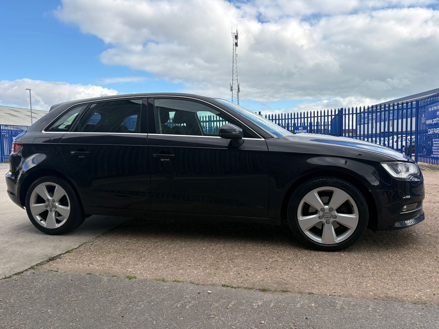 Used Audi A3 2014 for sale - 76402624: Photo 17