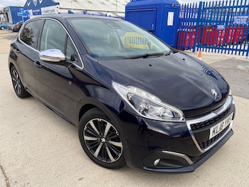 Used Peugeot 208 2018 for sale - 76402627: Photo