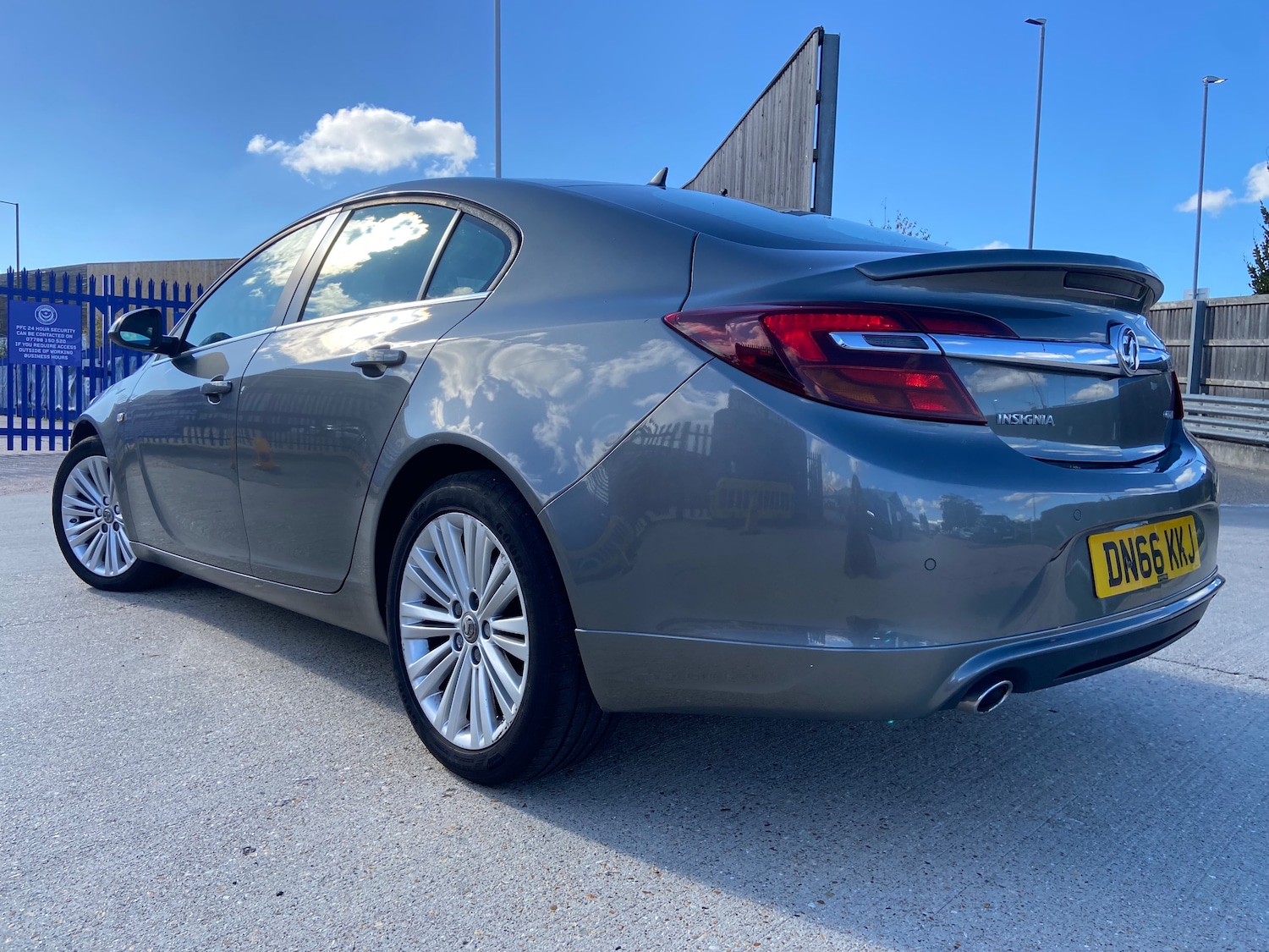 Used Vauxhall Insignia 2016 for sale - 76402621: Photo 11
