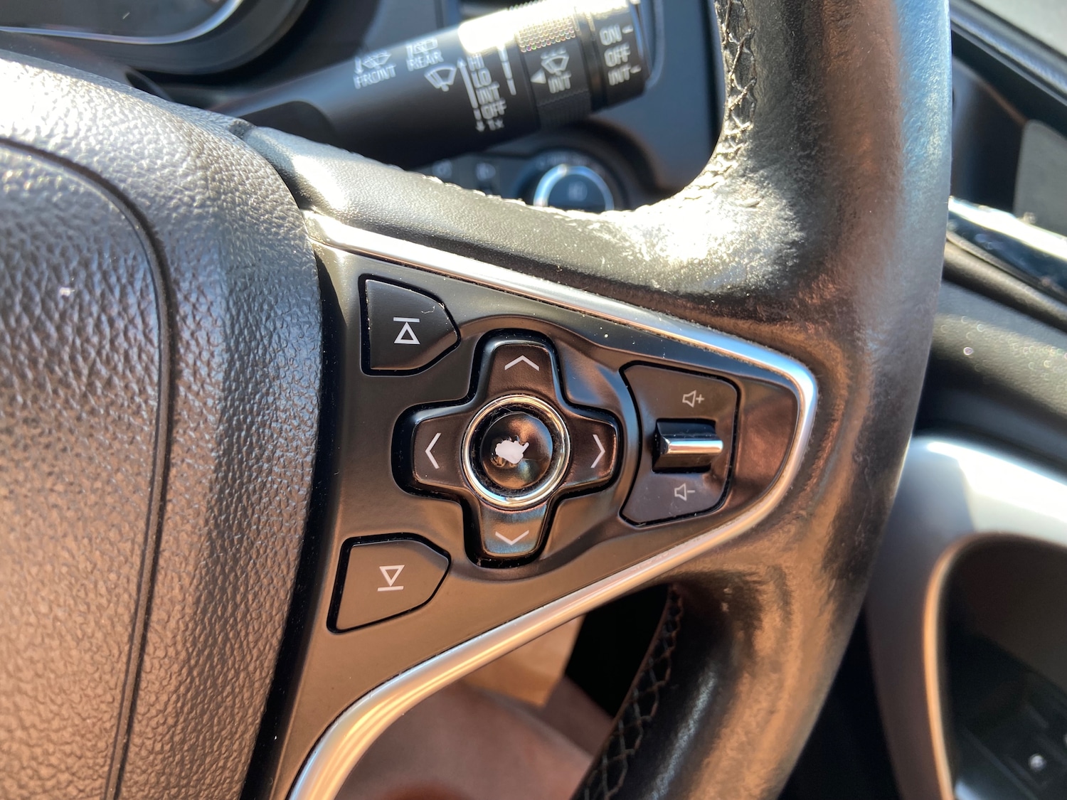 Used Vauxhall Insignia 2016 for sale - 76402621: Photo 7