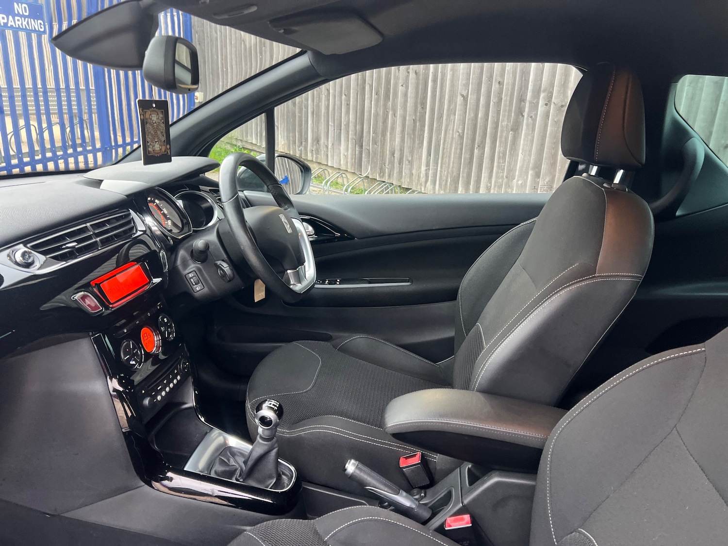 Used Citroen DS3 2015 for sale - 76416521: Photo 13