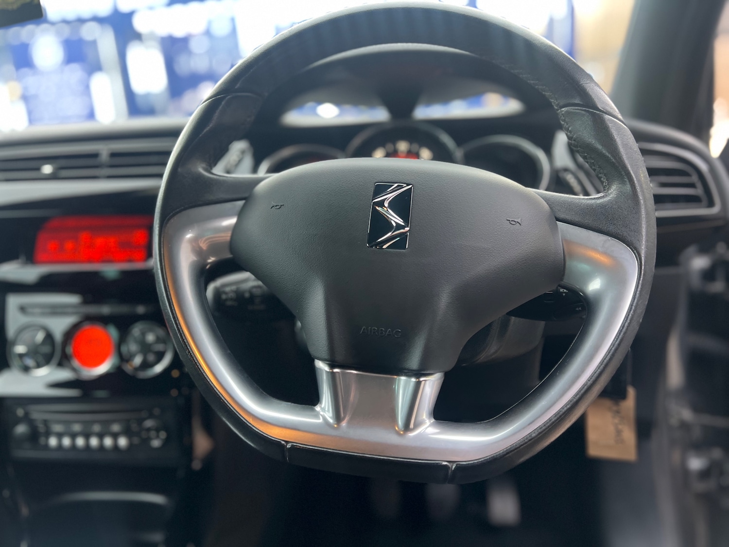 Used Citroen DS3 2015 for sale - 76416521: Photo 4